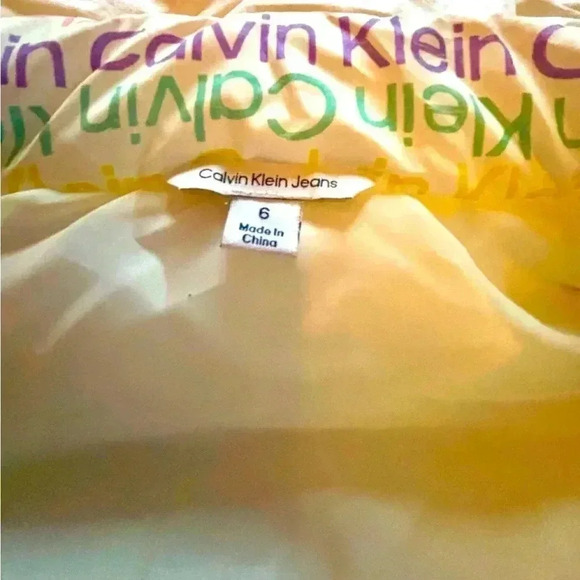 Calvin Klein Vest Size 6T Girls Puffy Puffer Vest. 15% dsct w 2+ bndle - Picture 5 of 7